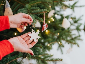 Weihnachtsbaum schmücken