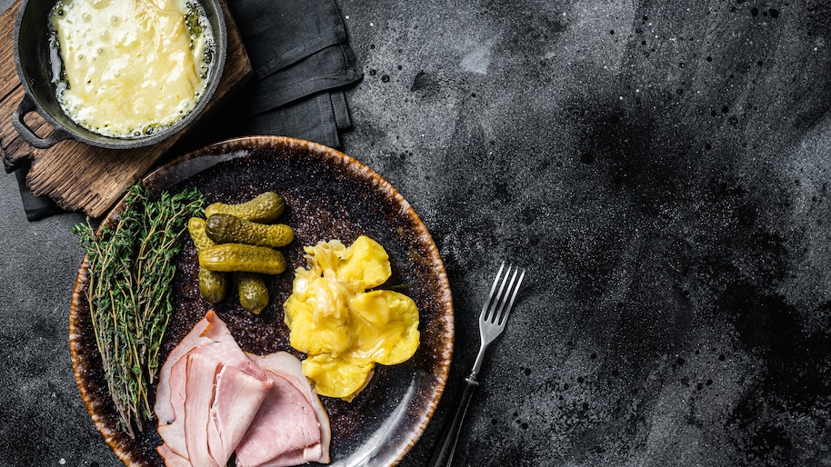 swiss-raclette-melted-cheese-with-boiled-potato