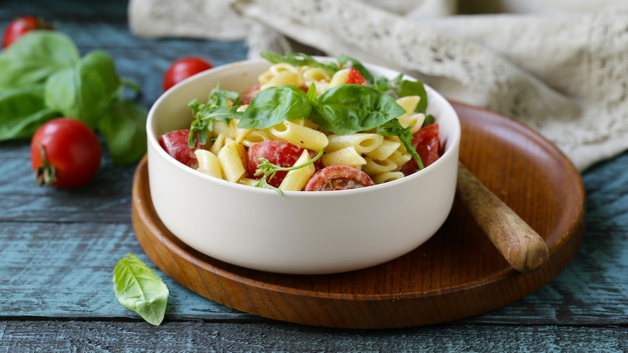 salad-with-pasta-penne