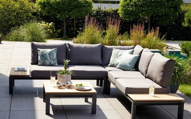 Gartengestaltung: moderne Sitzecke für stilvolle Gemütlichkeit