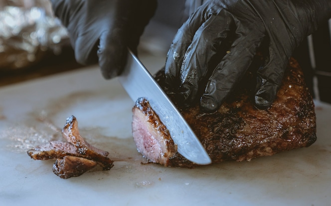 Ein Steakmesser WMF Messerblock