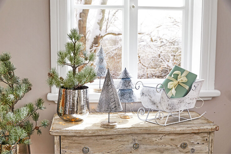 casaNOVA Weihnachtsdeko Tannenbaum I 32 cm weiß