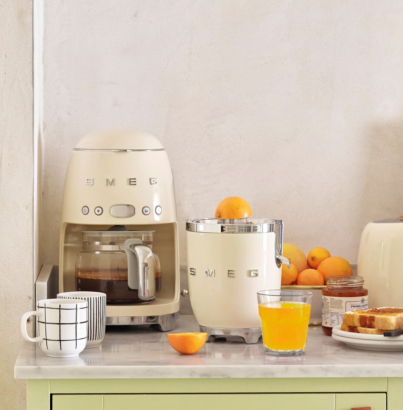 SMEG Zitruspresse creme 70 Watt