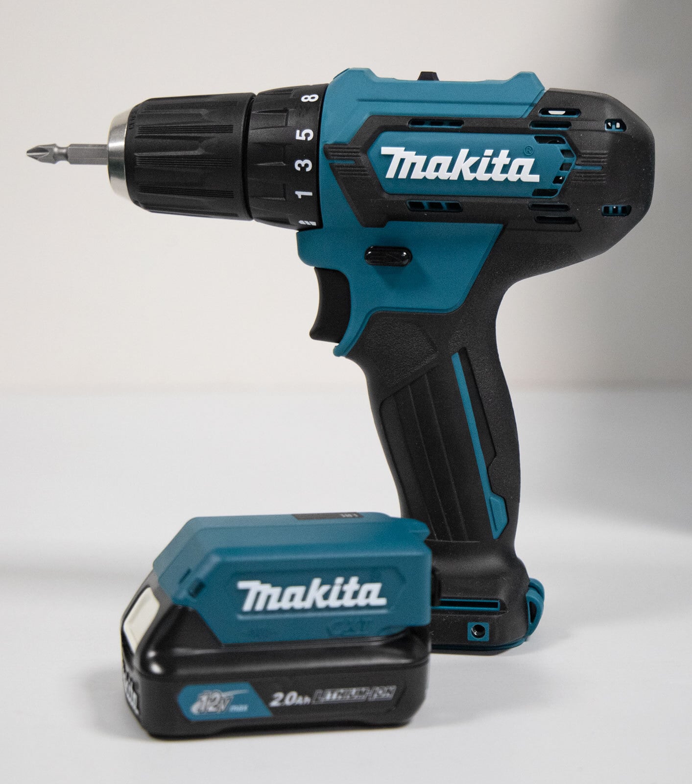 Makita 12V Akku-Bohrschrauber Set DF333DSAX6 20-teilig