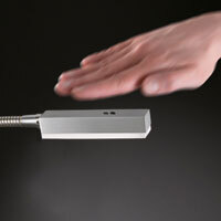 FISCHER & HONSEL LED Wandlampe RAIK I nickelfarbig mit Gestensteuerung