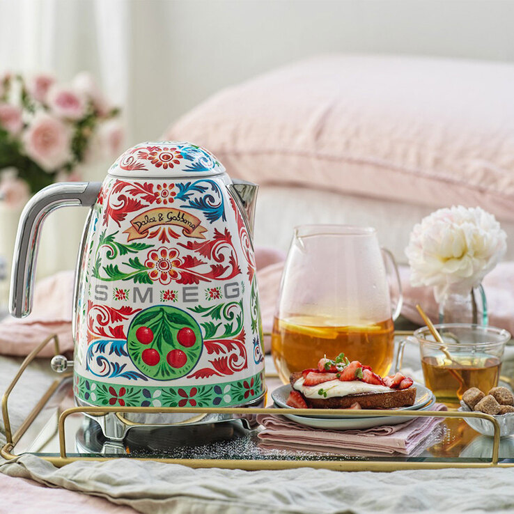 SMEG - Dolce & Gabbana Wasserkocher Retro bunt