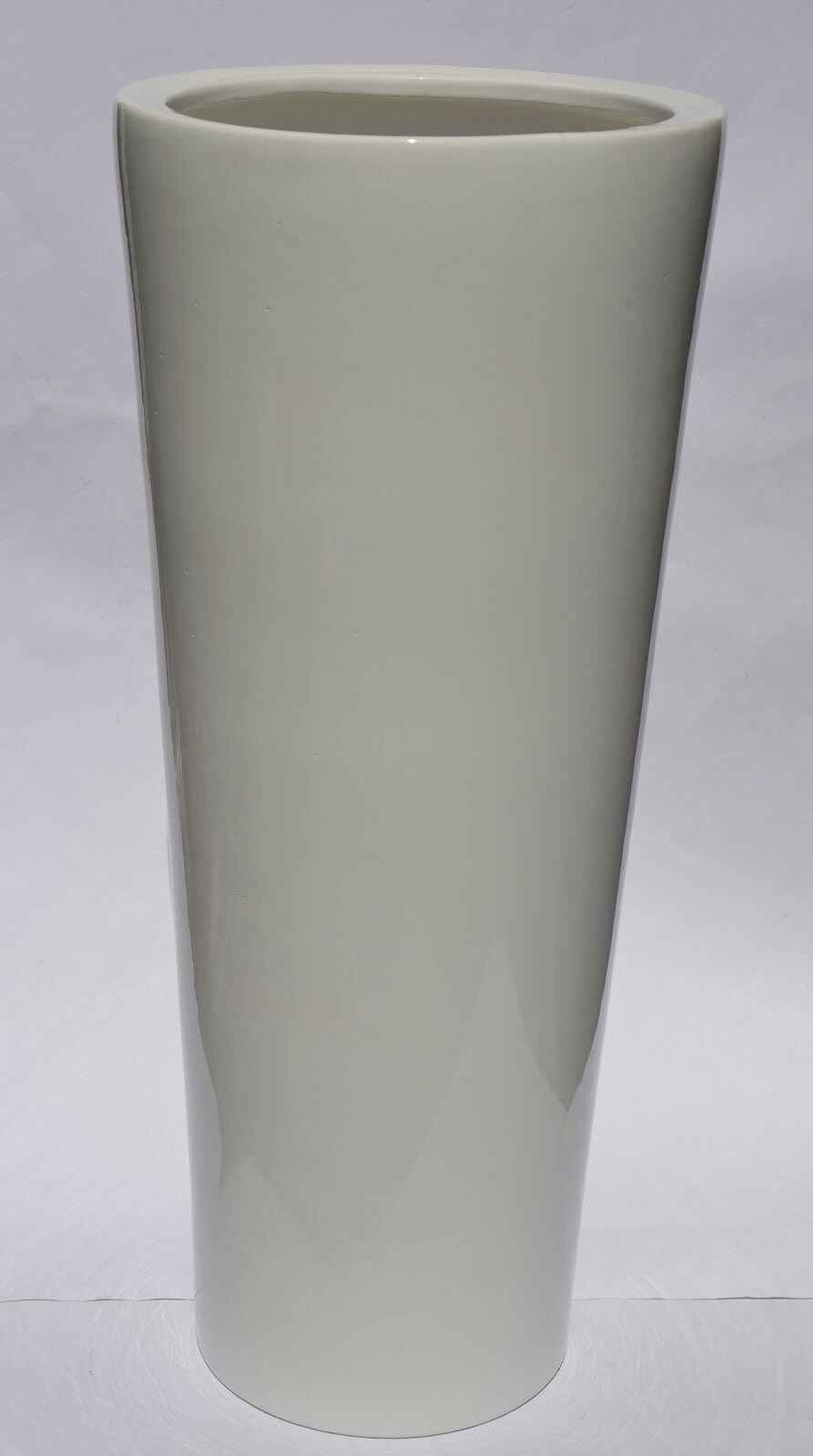 Konische Bodenvase /Vase aus Keramik H 70 /Ø 29 Weiß glänzend