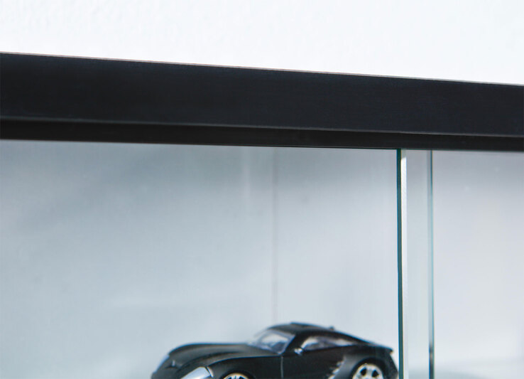 Sammlervitrine STEFAN 80x60x9,5 cm Schwarz/Weiß