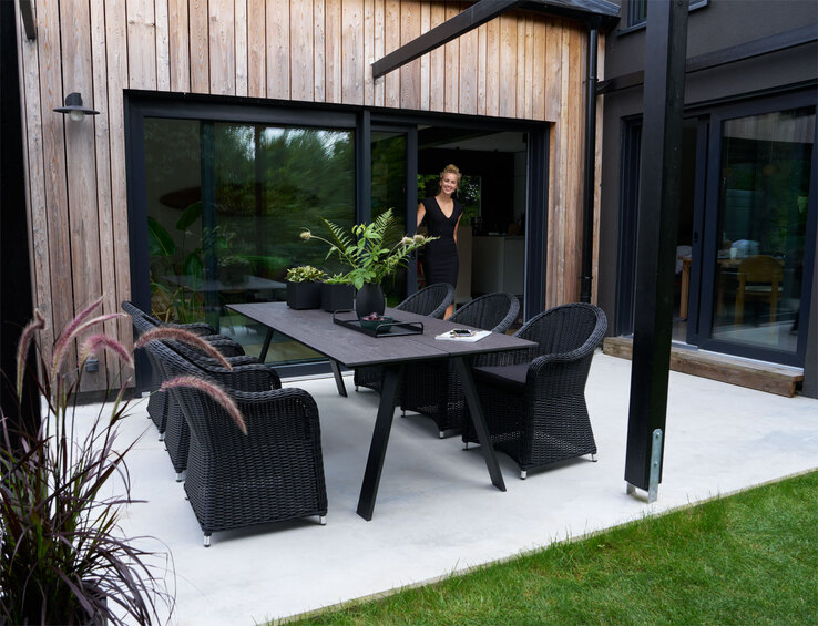 Garden FLAIR Gartentisch TINA 220 x 100 cm schwarz
