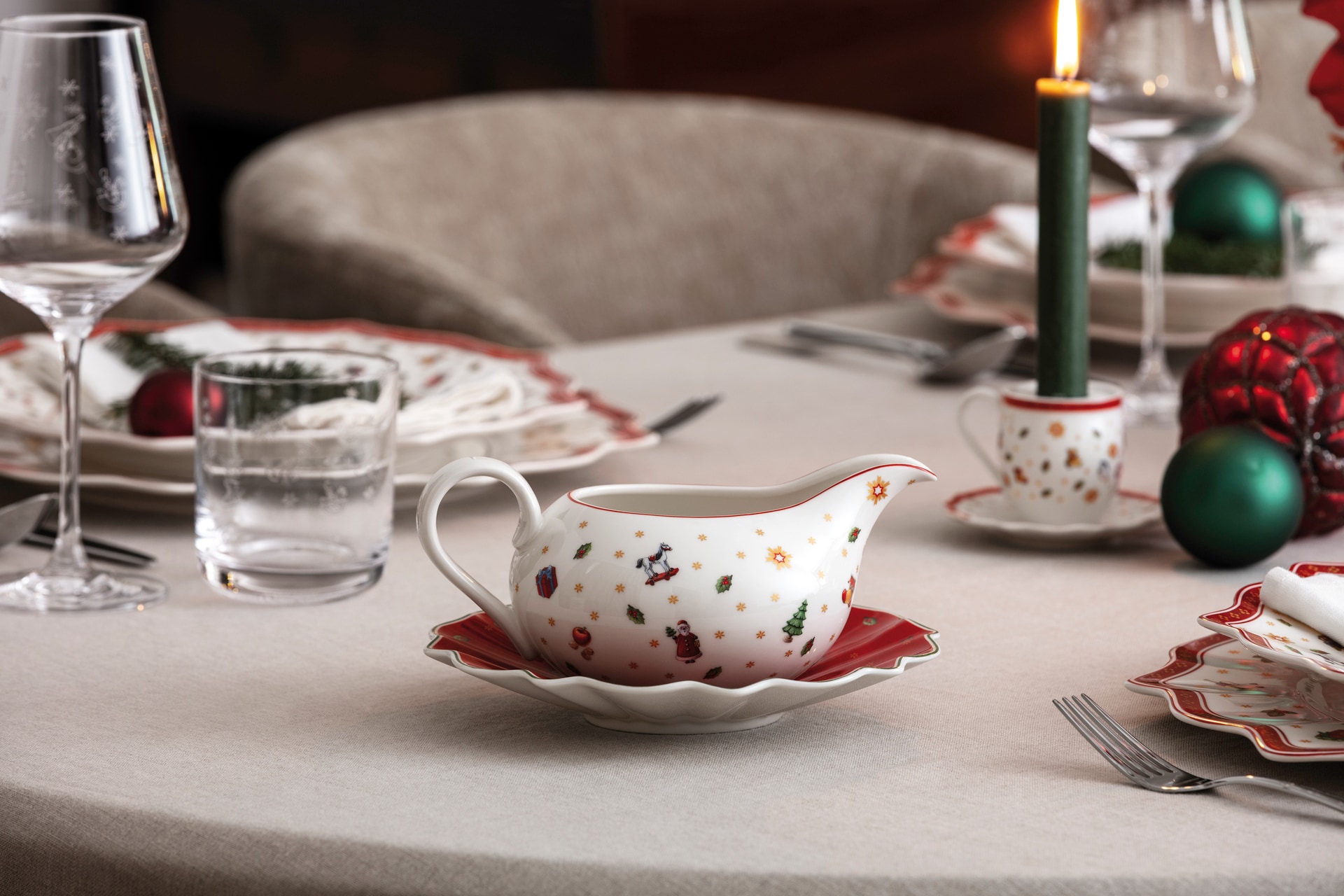 Villeroy & Boch Weihnachten Sauciere mit Unterteil TOY'S DELIGHT 