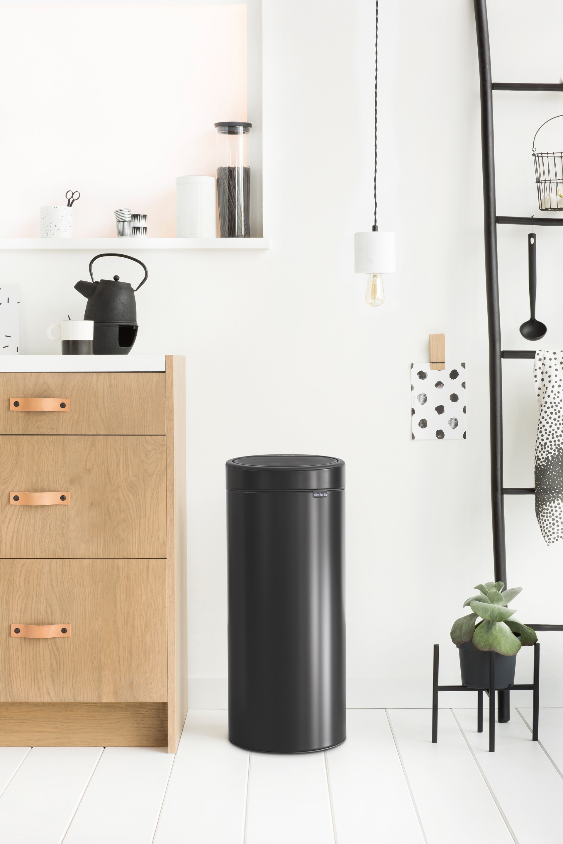 brabantia Mülleimer TOUCH BIN NEW Matt Black