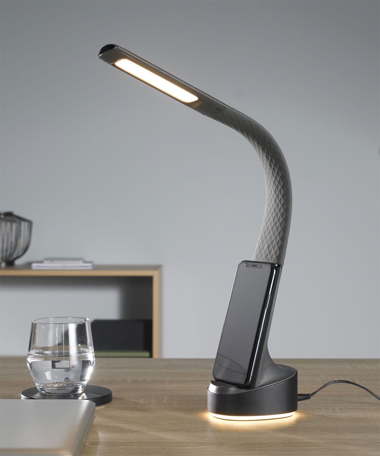 casaNOVA LED Schreibtischlampe JAZZ Qi grau