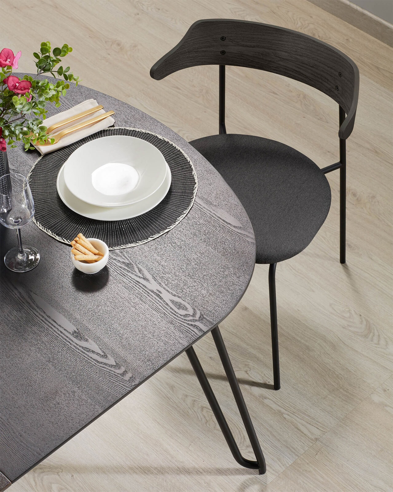 Kave Home Esstisch oval MILIAN 170-320 x 100 cm stahl /NB Esche furniert