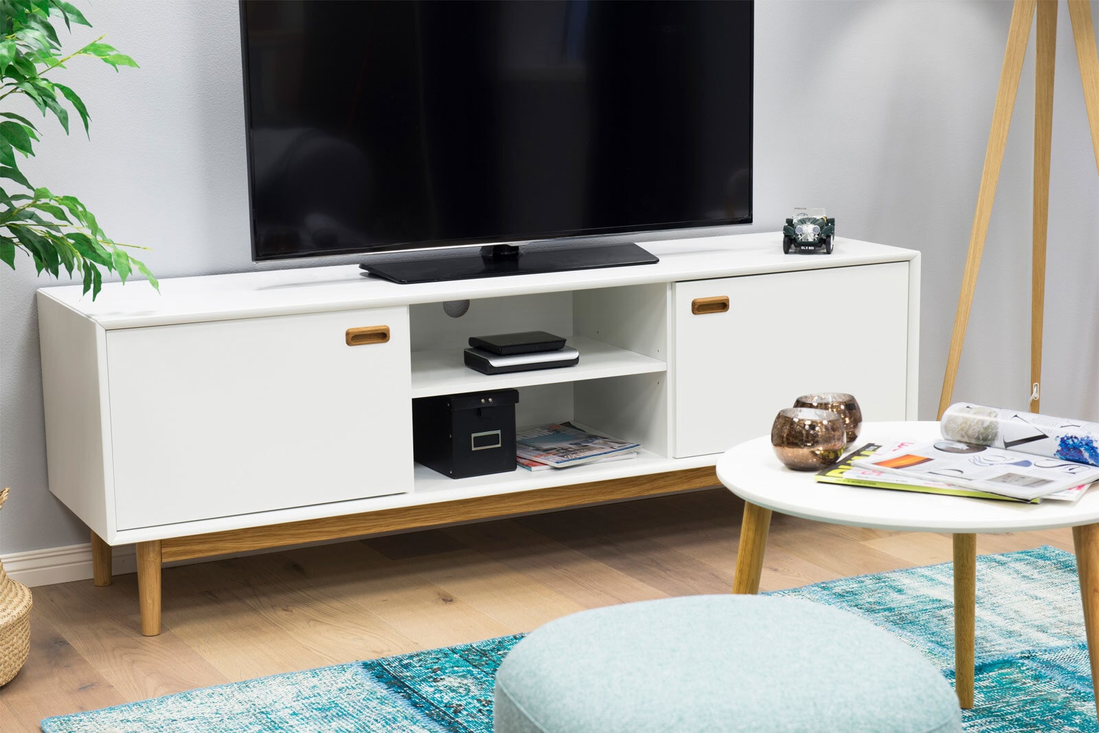 TV-Lowboard SVEA 170 x 57 x 44 cm Teilmassiv weiß