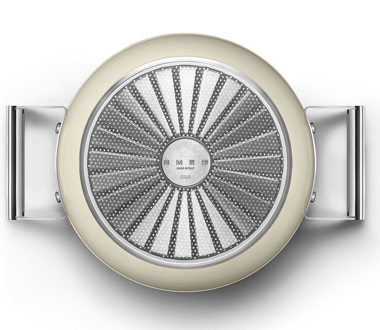 SMEG Schmortopf inklusive Deckel 24 cm Creme